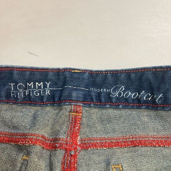 TOMMY HILFIGER Women’s Modern Bootcut Jeans Size 10R Inseam 30.5 Blue‎ - Picture 6 of 11